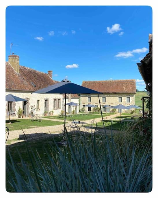 Domaine De Ronsard Villa Dame-Marie  Exterior photo